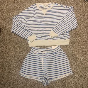 NWT American Eagle stripped short set
